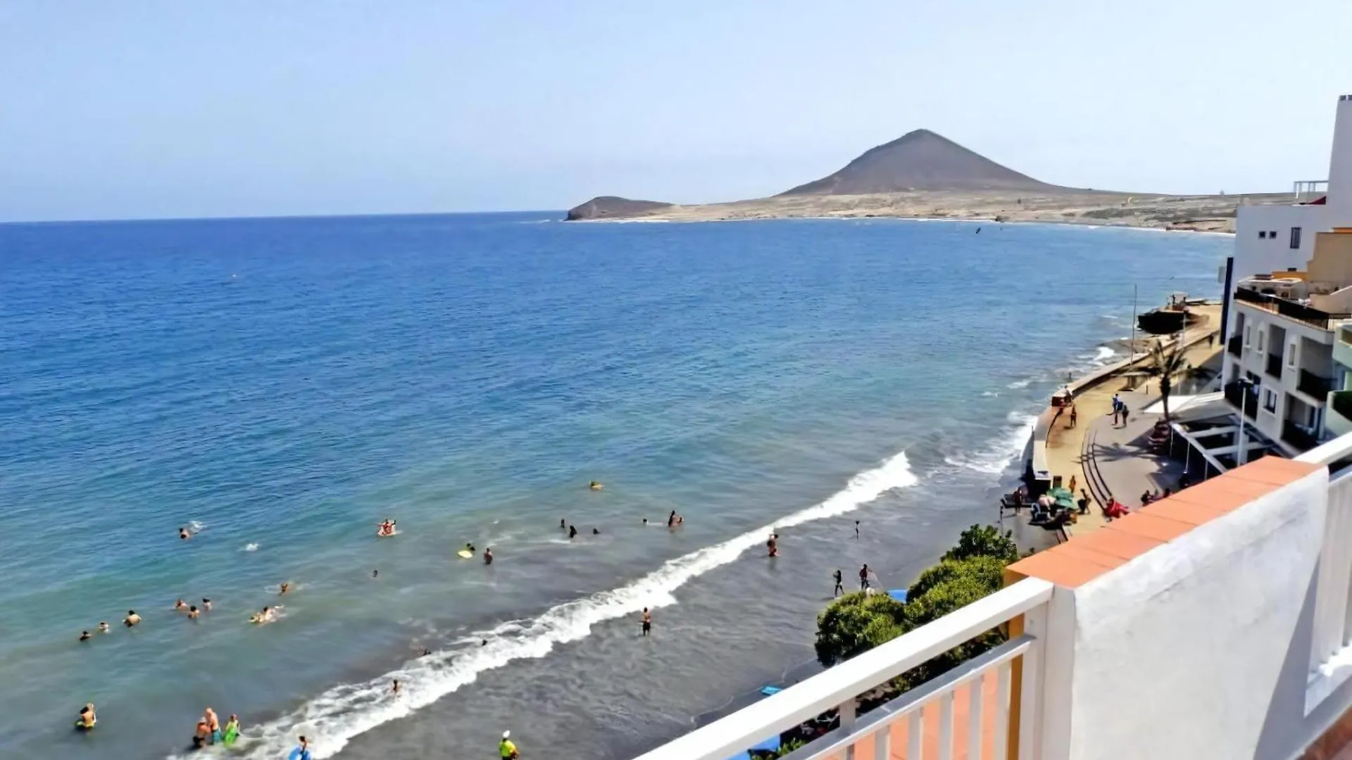 Direkt Am Meer Gelegene Ferienwohnung Mit Balkon El Medano