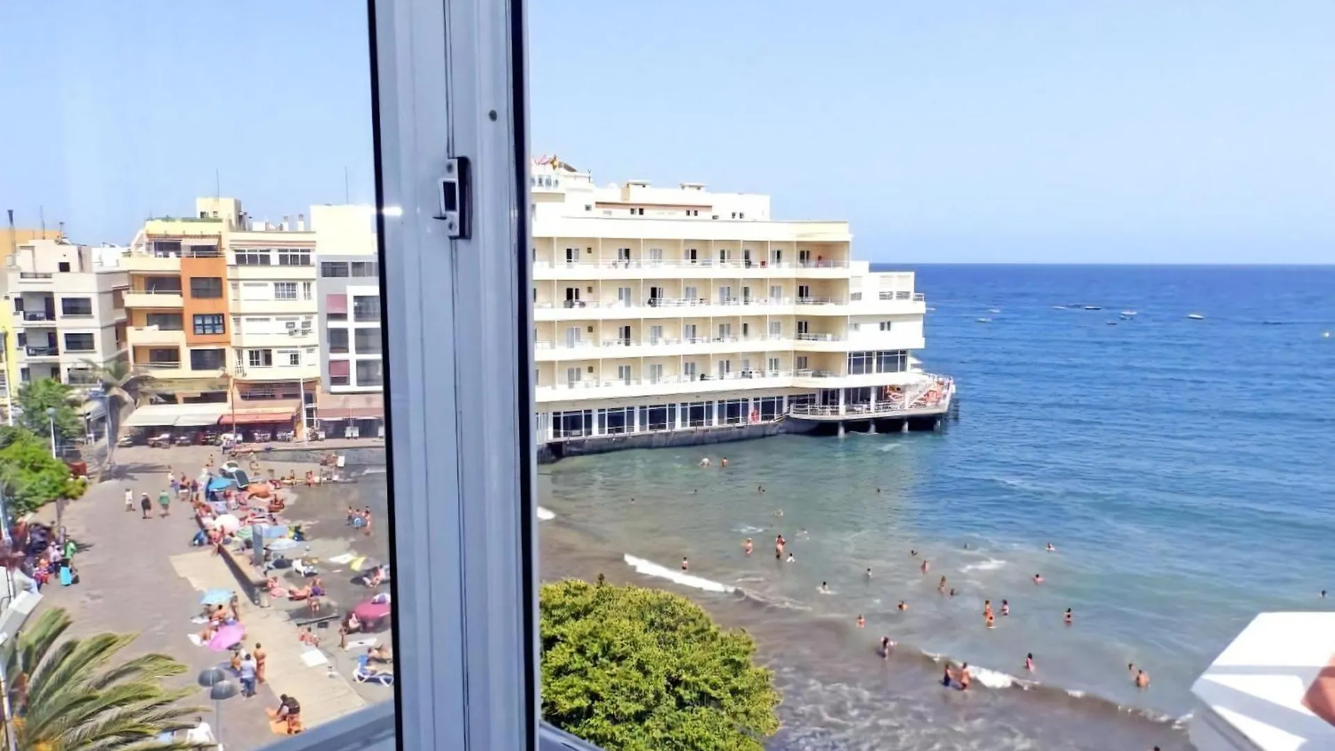 Direkt Am Meer Gelegene Ferienwohnung Mit Balkon El Medano  Apartment